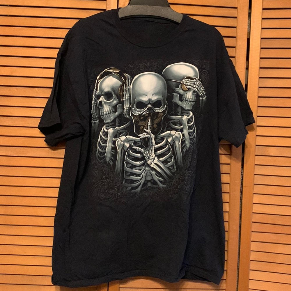 Skeleton tee shirt ▪️